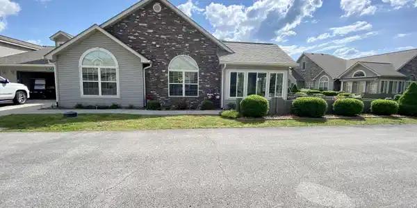 371 Chateau Place