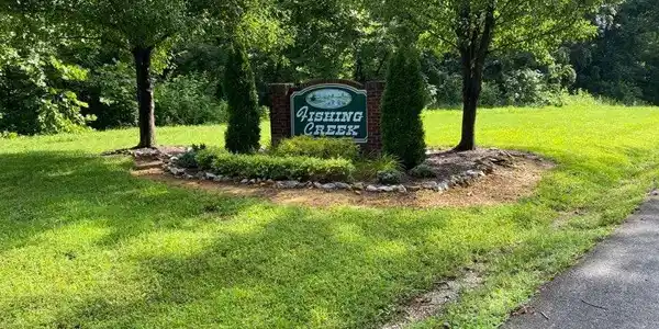 10 Fishing Creek