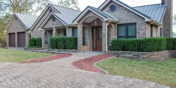 345 Williams Drive