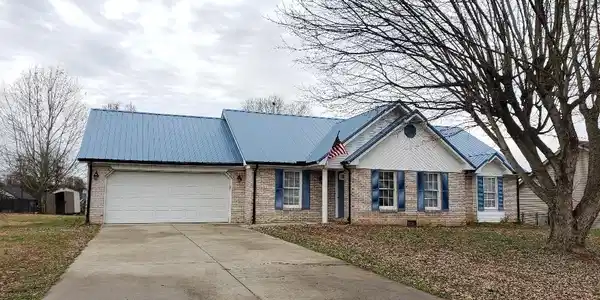 1111 Kendras Way
