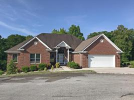 395 Lakepointe Drive