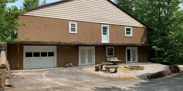 1 Lakeview Drive