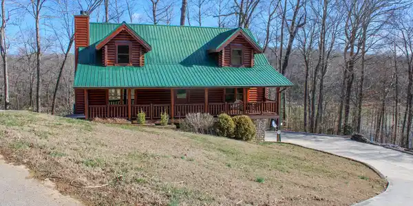 139 Oak Pointe Drive