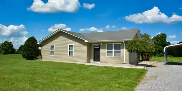 1463 South Hwy 92