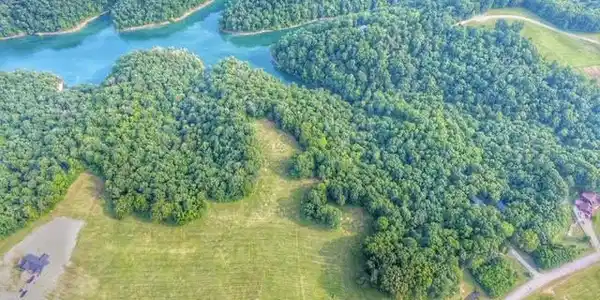 Lot 14 Hickory Point Subdivision