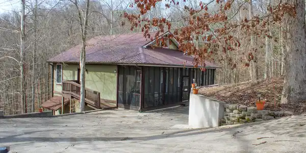 121 Fishing Creek Road