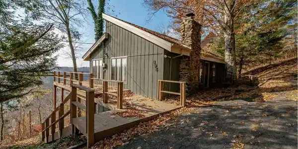 395 Fox Pointe Road