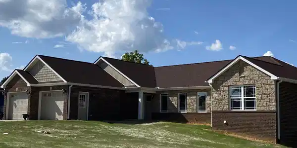 33 Lake Ridge