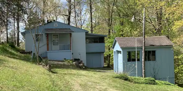 15 Overlook Rd.