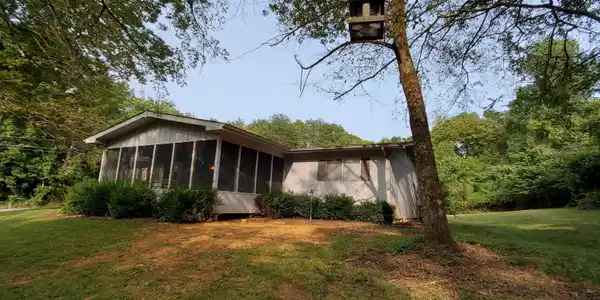 1820 Harbor Springs Road