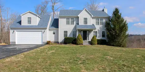 518 Twin Creek Loop