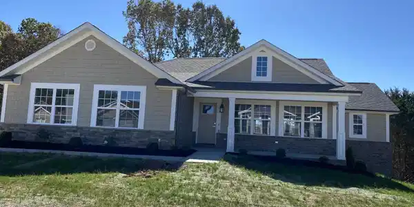 140 Lake Ridge