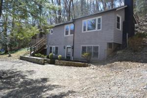 24 Mohawk Trail