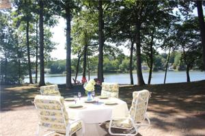 109 Waterside Lane