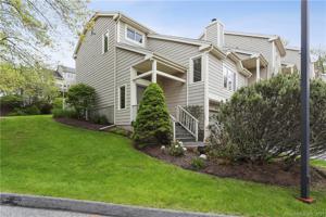 12 Boulevard Drive