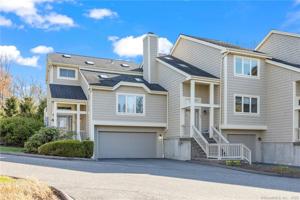 12 Boulevard Drive