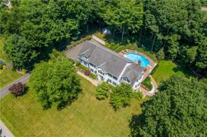 3 Misty Brook Lane