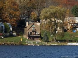 107 West Wakefield Boulevard