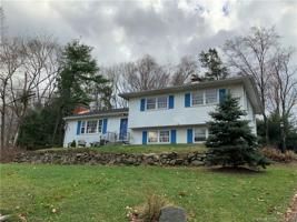 3 Warwick Drive