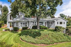 23 Arrowhead Road