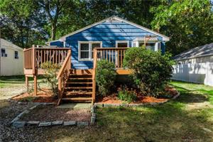 8 Wood Acres Road