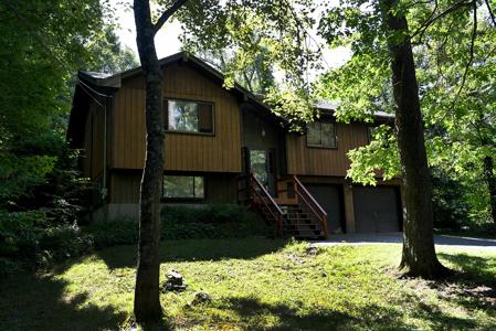 8 Candleview Drive