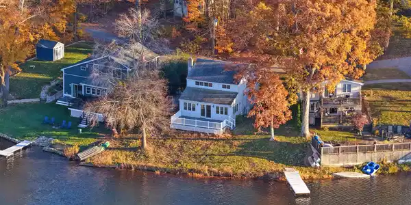 12 Armitage Court