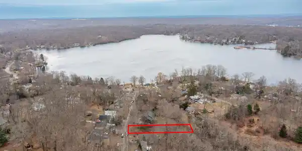 21 Bass Lake Road