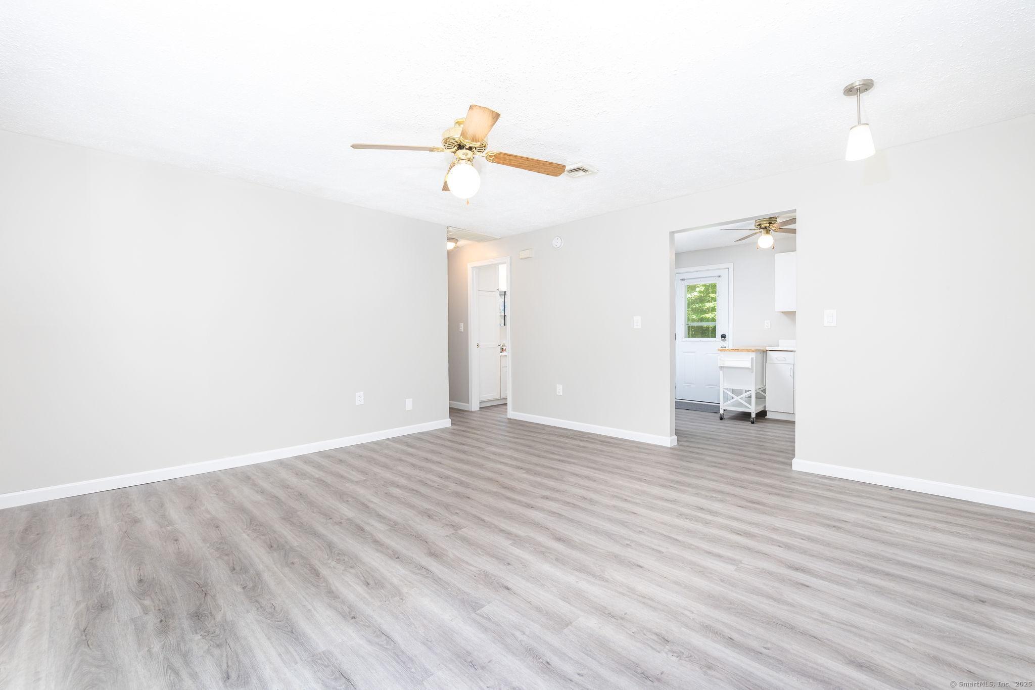Image 4Living Room