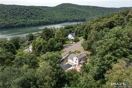 11 Squantz View Drive