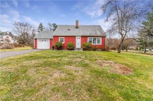 9 Taunton Lake Drive