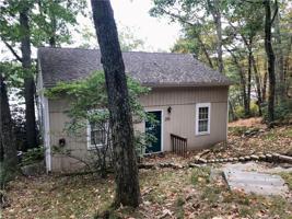 285 North Shore Road
