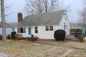 210 East Wakefield Boulevard