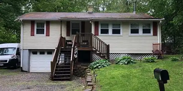 7 Armitage Court