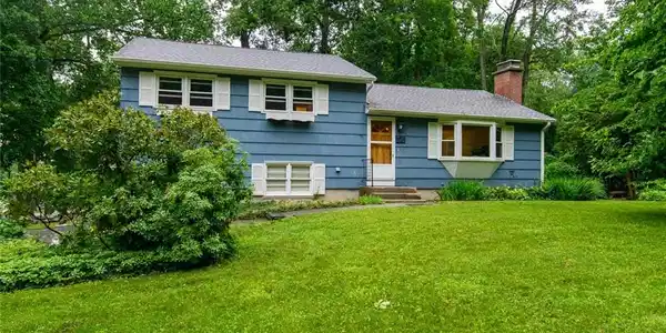 56 Lake Road