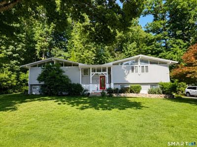 1 Bayberry Drive