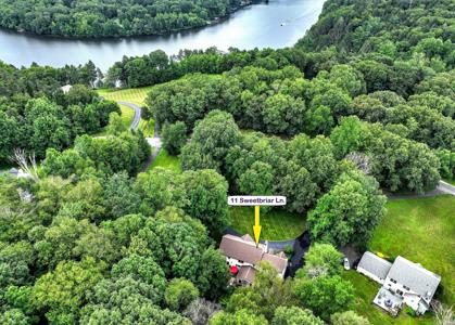 11 Sweetbriar Lane
