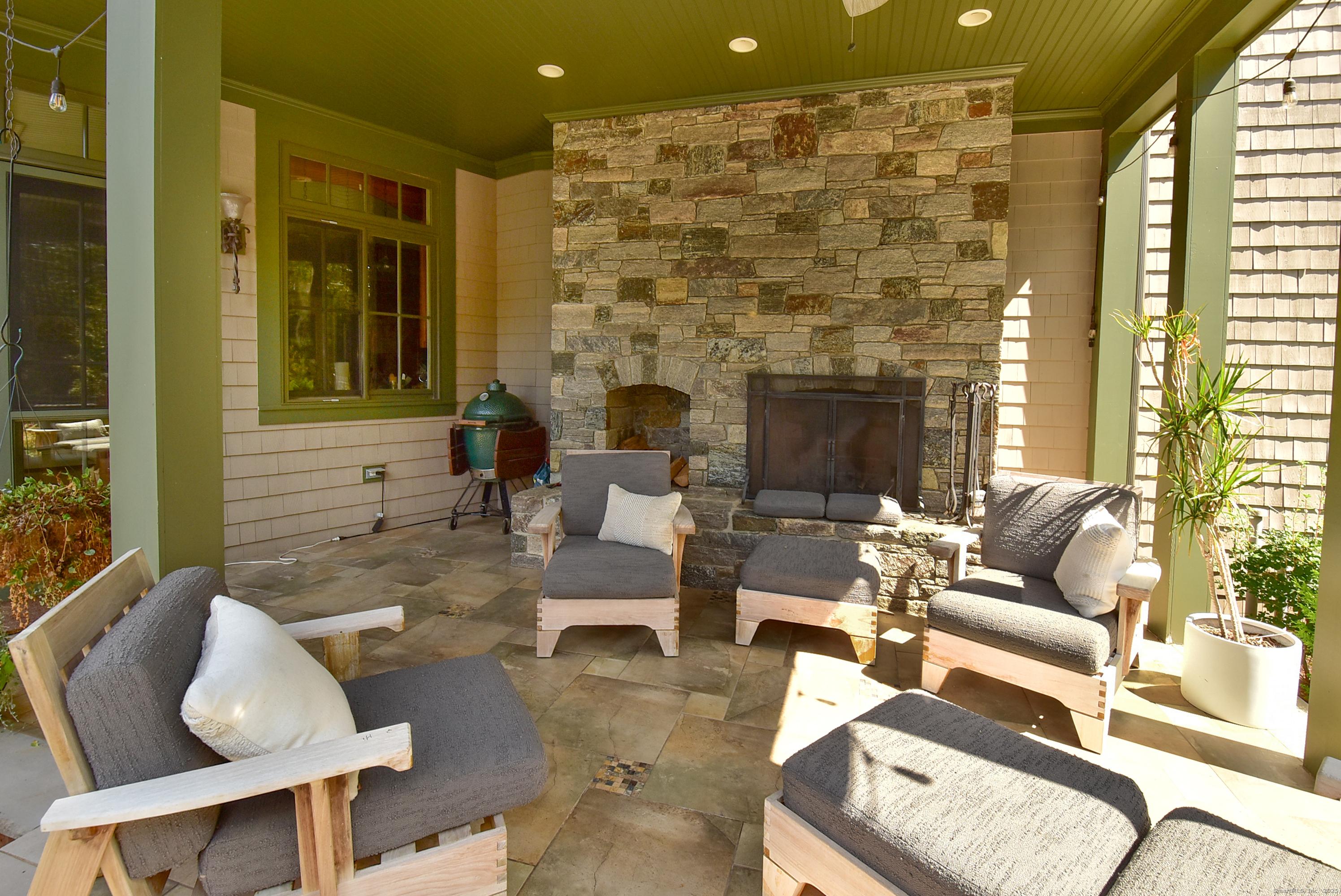 Image 3: Covered Patio with Fireplace