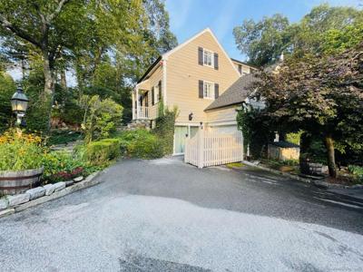 12 Inglenook Drive