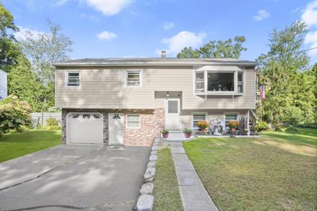 15 Lakeview Avenue