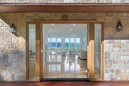 10 Hillcrest Court