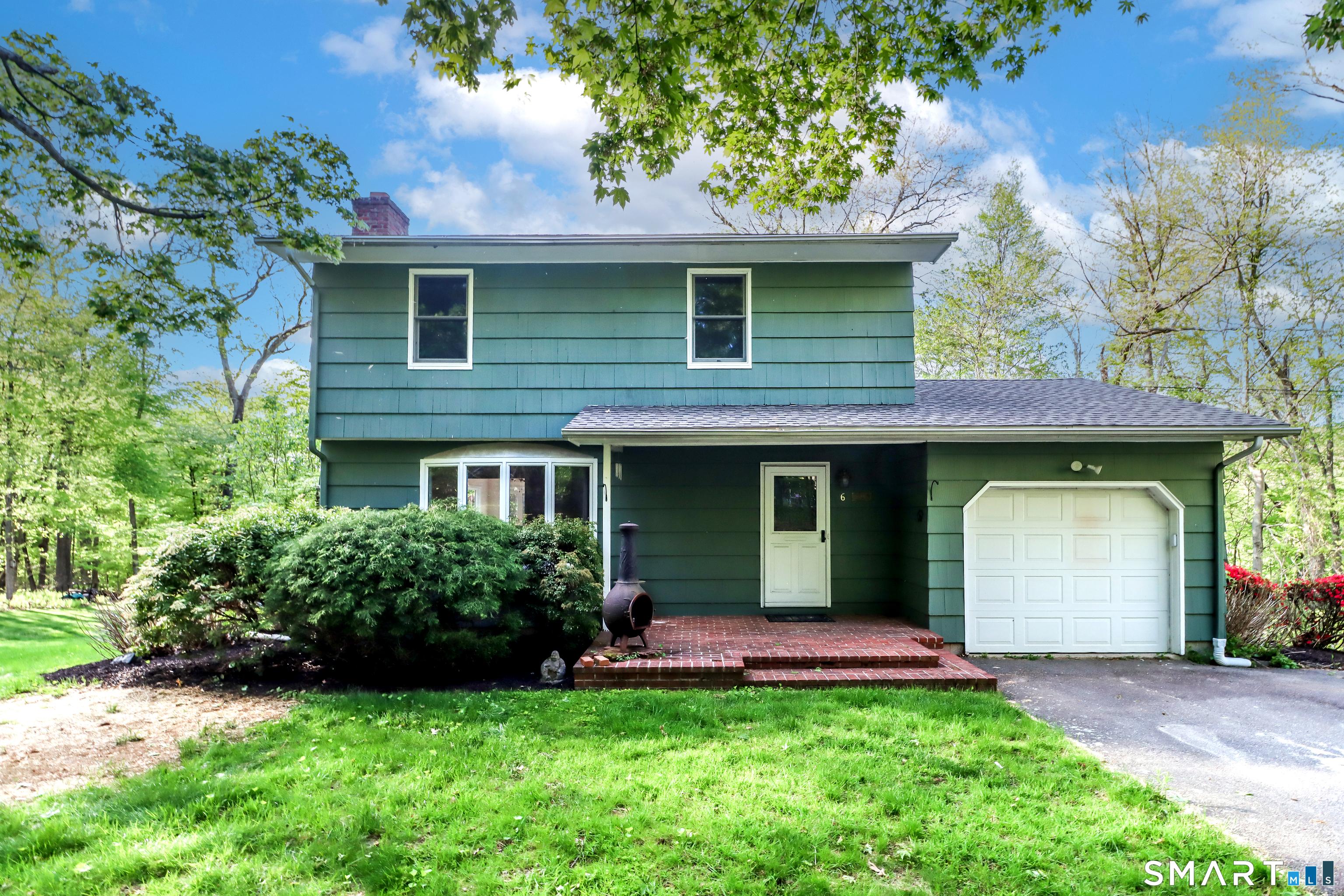 Image 1Front of House: Welcome to 6 Barker Drive!