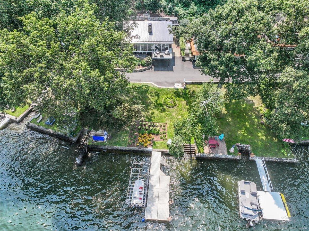 Image 4Aerial View: On Driftwood Point!