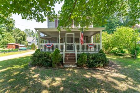 19 Alvina Avenue