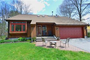7 Spring Hill Road