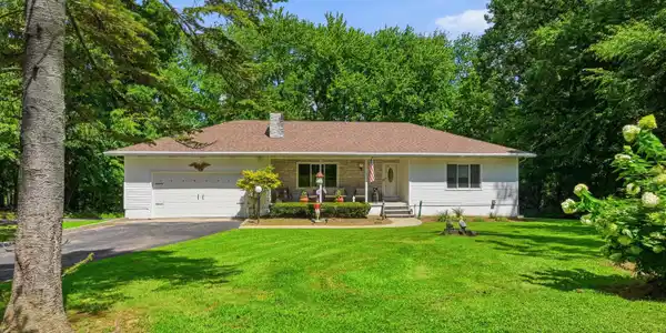 28 Saw Mill Road
