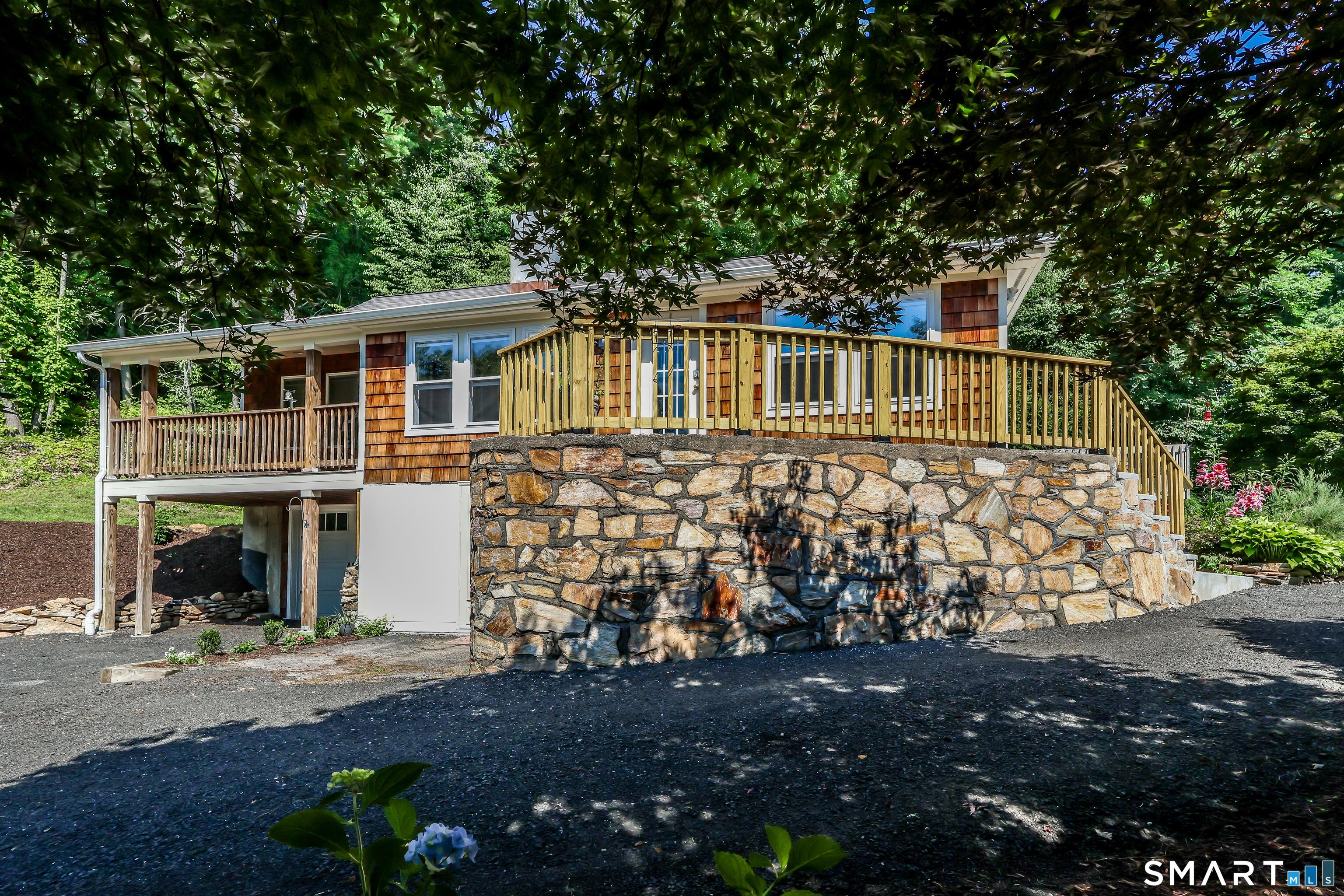 Image 4Front of House