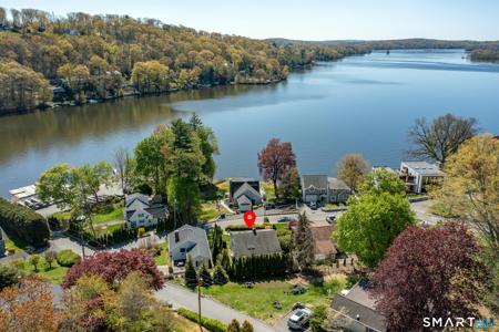 38 Lakeshore North
