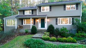 16 Twixt Hills Road