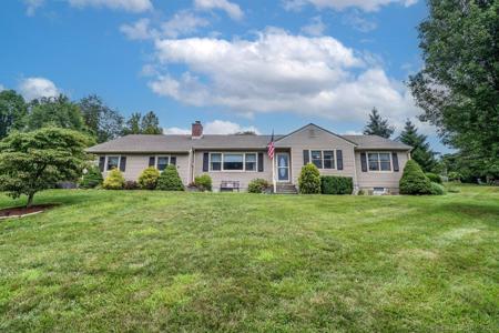 25 Laurel Drive
